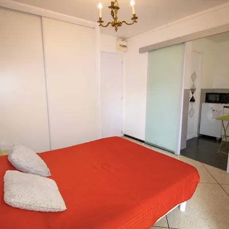 Appartamento And Comfort For 2 In The Centre Saint-Raphaël