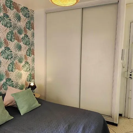 And Comfort For 2 In The Centre Appartement Saint-Raphaël